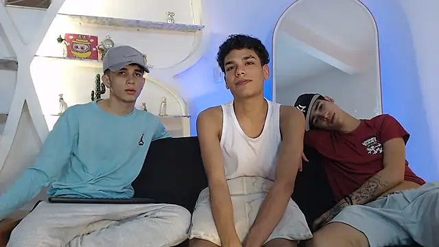 Snapshot of THREE_GUYS_HOT chatting on September 2025 07:52:01 PM THREE GUYS HOT online show from September 2025 07:52:01 PM