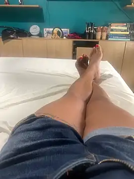 ju muniz01 online show from October 2025 01:30:02 PM