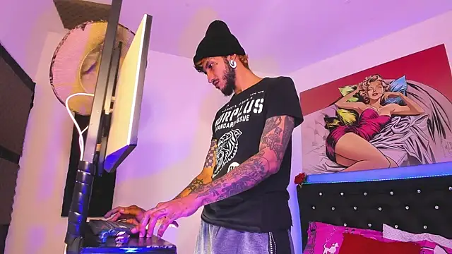 Snapshot of dex_55 chatting on October 2025 01:15:02 AM dex 55 online show from October 2025 01:15:02 AM