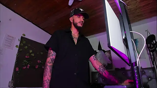 Snapshot of dex_55 chatting on October 2025 01:06:01 AM dex 55 online show from October 2025 01:06:01 AM