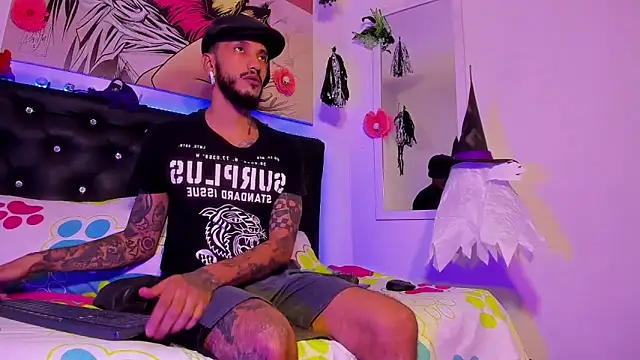 Snapshot of dex_55 chatting on October 2025 01:02:02 AM dex 55 online show from October 2025 01:02:02 AM