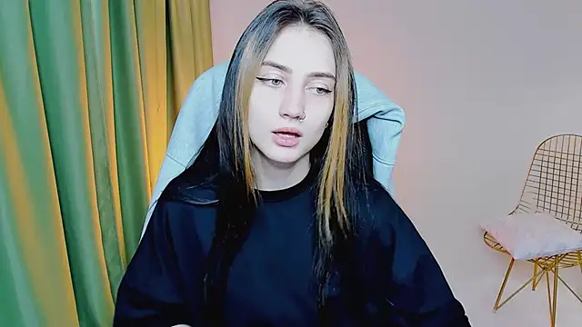 Snapshot of olivianorton chatting on September 2025 09:19:02 AM olivianorton online show from September 2025 09:19:02 AM