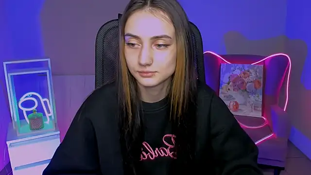 Snapshot of olivianorton chatting on November 2025 01:11:02 PM olivianorton online show from November 2025 01:11:02 PM