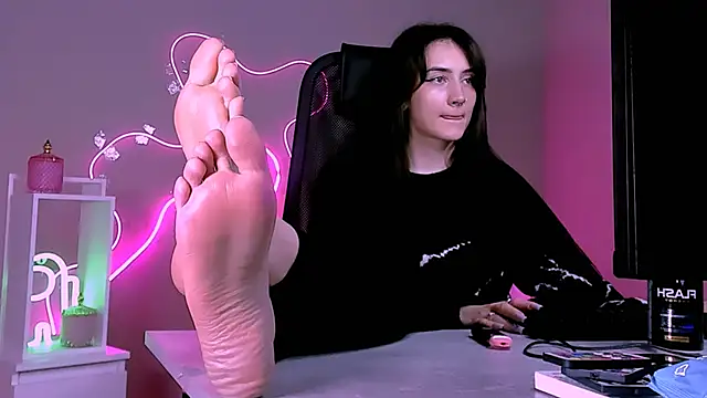 Snapshot of olivianorton chatting on February 2026 02:59:02 PM olivianorton online show from February 2026 02:59:02 PM