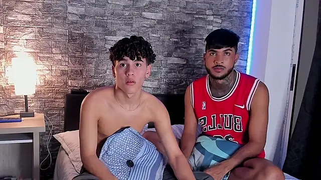 Snapshot of Theimperialboys_ chatting on November 2025 02:24:02 AM Theimperialboys online show from November 2025 02:24:02 AM