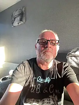 naughtygrandad1 online show from April 2026 06:44:02 AM