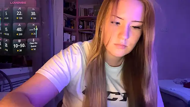 PandaFluff online show from October 2025 03:53:01 PM