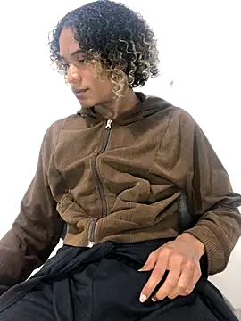 Snapshot of Noah_Miller7 chatting on September 2025 07:50:02 PM Noah Miller7 online show from September 2025 07:50:02 PM