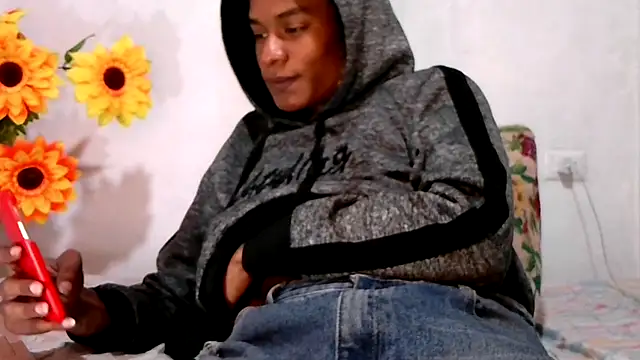 Snapshot of Noah_Miller7 chatting on October 2025 08:04:02 AM Noah Miller7 online show from October 2025 08:04:02 AM