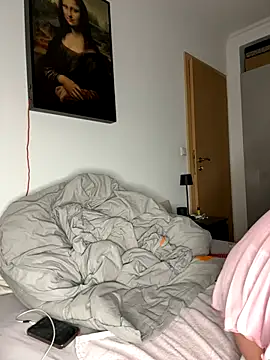 Snapshot of OliviaaFischer chatting on November 2025 06:17:01 PM OliviaaFischer online show from November 2025 06:17:01 PM