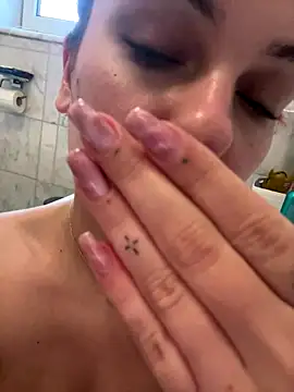 Snapshot of OliviaaFischer chatting on December 2025 02:34:01 PM OliviaaFischer online show from December 2025 02:34:01 PM