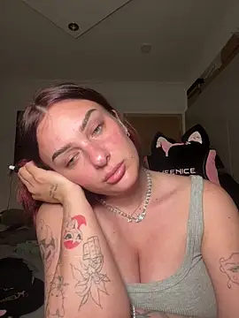 OliviaaFischer online show from June 2026 09:39:01 PM