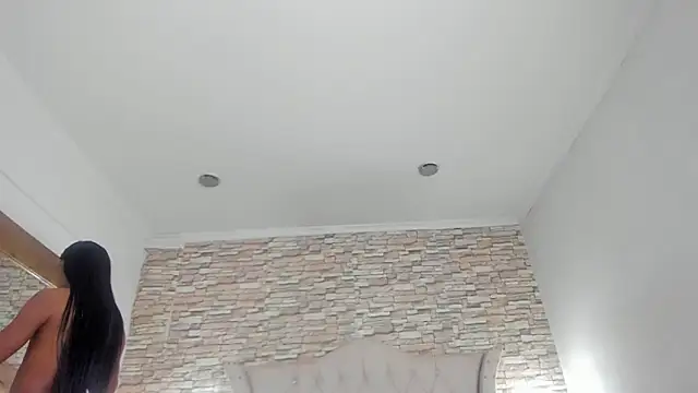 Lucia-Horny24 online show from October 2025 07:11:01 PM