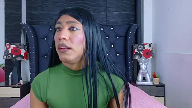 Lucia-Horny24 online show from November 2025 08:08:02 PM