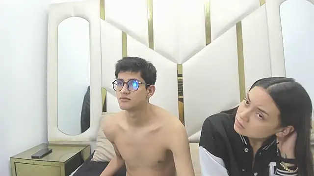 Noa Arez online show from October 2025 02:33:01 AM