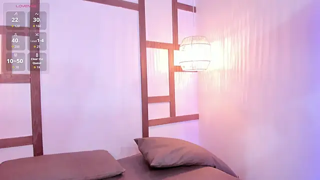 Snapshot of RenataLeclair chatting on November 2025 04:18:02 PM RenataLeclair online show from November 2025 04:18:02 PM