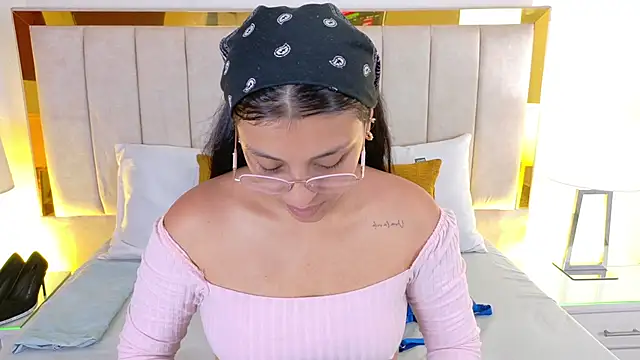 Lexxi gb online show from May 2026 07:32:02 PM