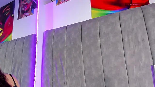 pretty78angel online show from October 2025 06:13:02 PM