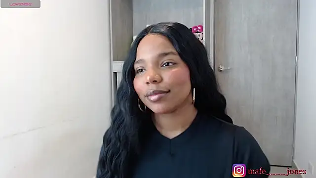 Snapshot of Chanell_mina chatting on November 2025 11:09:01 AM Chanell mina online show from November 2025 11:09:01 AM