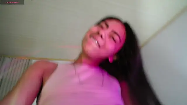 Snapshot of LilybethGray chatting on November 2025 12:24:01 AM LilybethGray online show from November 2025 12:24:01 AM