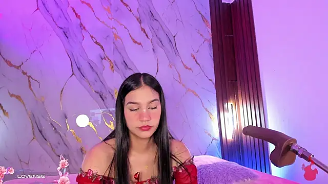 Emmiicute online show from May 2026 08:35:02 PM