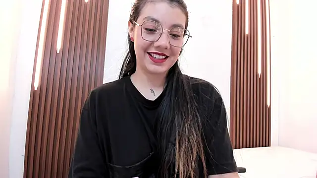 CarolinaMejia online show from October 2025 02:04:02 PM