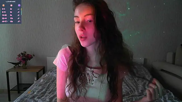 Snapshot of eskatmi chatting on September 2025 01:40:01 AM eskatmi online show from September 2025 01:40:01 AM