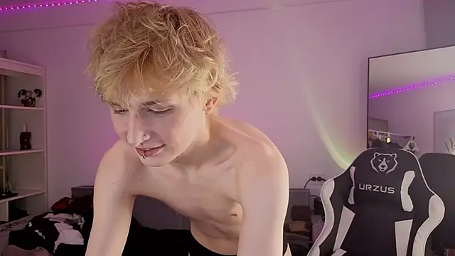 Your avatar online show from September 2025 07:08:02 PM