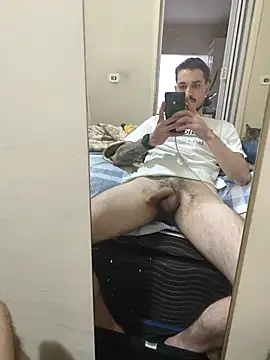 Branquinhopauzudo28 online show from January 2026 11:36:01 PM