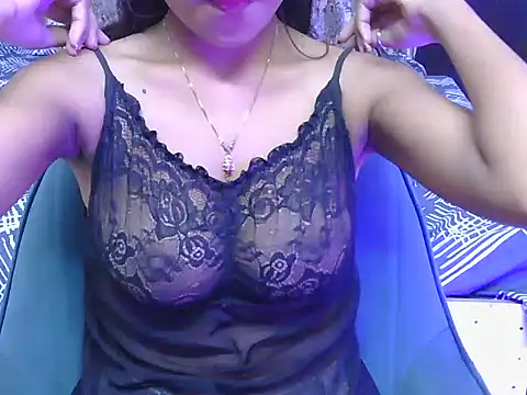 hoty-priya online show from May 2026 04:42:02 AM