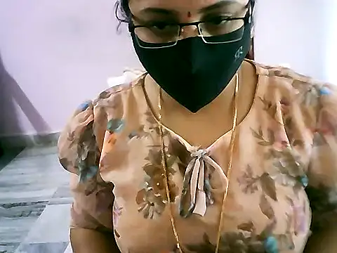 Snapshot of jannu6482 chatting on October 2025 08:23:02 AM jannu6482 online show from October 2025 08:23:02 AM