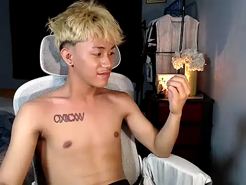 naughtyboyloy 0 online show from December 2025 07:53:01 PM