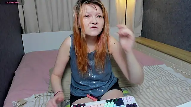 Nora lovvvv online show from September 2025 10:16:01 AM