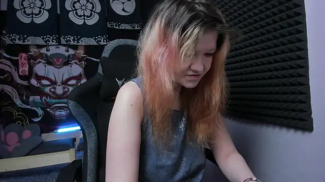 Nora lovvvv online show from September 2025 10:51:02 AM