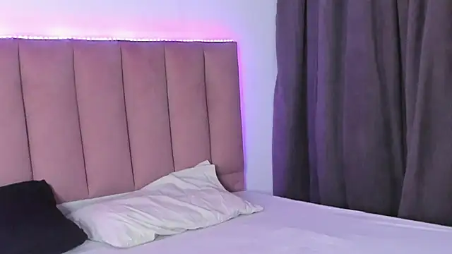 CandyAinsley online show from September 2025 06:10:01 PM