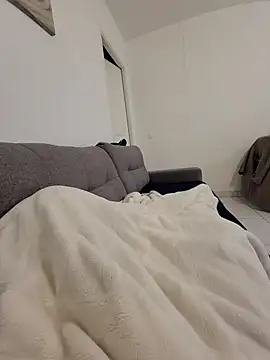 JIAA-WOO online show from November 2025 06:48:02 PM