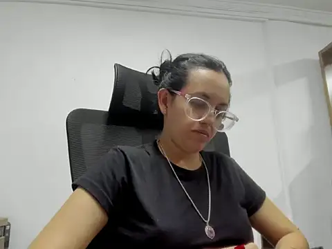 Snapshot of dalila_macherano1 chatting on October 2025 11:57:01 PM dalila macherano1 online show from October 2025 11:57:01 PM