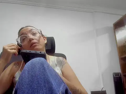 Snapshot of dalila_macherano1 chatting on November 2025 11:25:02 PM dalila macherano1 online show from November 2025 11:25:02 PM