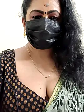 Snapshot of Sweetie_swetha37 chatting on February 2026 08:10:01 AM Sweetie swetha37 online show from February 2026 08:10:01 AM