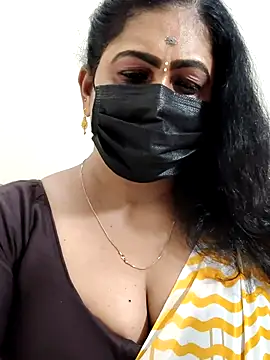 Snapshot of Sweetie_swetha37 chatting on February 2026 06:26:01 AM Sweetie swetha37 online show from February 2026 06:26:01 AM