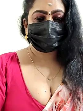 Snapshot of Sweetie_swetha37 chatting on February 2026 01:33:02 PM Sweetie swetha37 online show from February 2026 01:33:02 PM