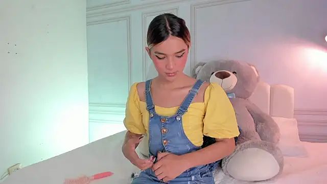 Doll Isa  online show from October 2025 07:23:01 PM