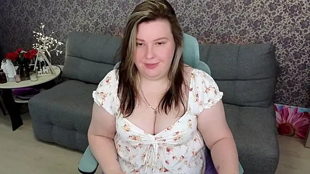 Snapshot of Lillit__ chatting on October 2025 09:00:02 PM Lillit online show from October 2025 09:00:02 PM
