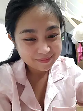 Minn-cute online show from October 2025 04:44:02 AM