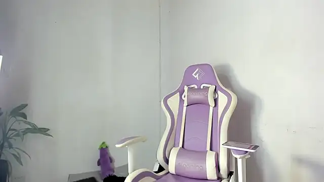 Snapshot of Valery_mz chatting on November 2025 11:16:02 PM Valery mz online show from November 2025 11:16:02 PM