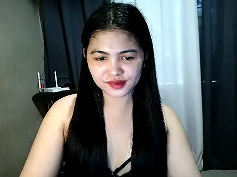 Snapshot of TrixieCollins chatting on November 2025 06:52:01 AM TrixieCollins online show from November 2025 06:52:01 AM