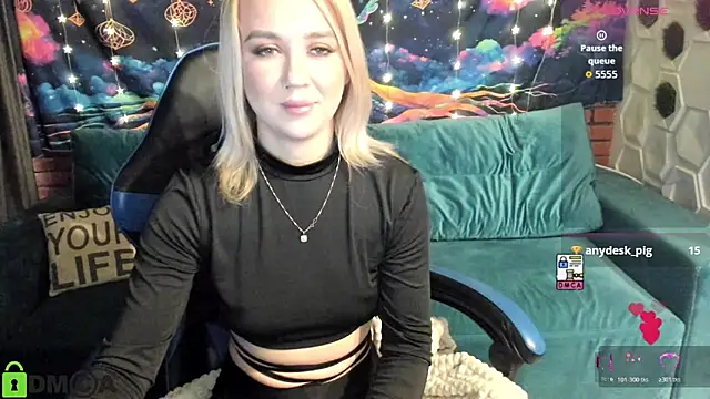 Snapshot of CrystalGirl99 chatting on March 2026 08:08:02 AM CrystalGirl99 online show from March 2026 08:08:02 AM