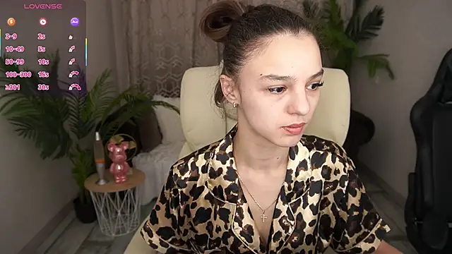 Snapshot of AnitaBambie chatting on March 2026 06:29:02 AM AnitaBambie online show from March 2026 06:29:02 AM