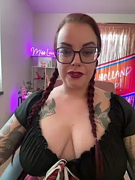 Miss Lucifer6 online show from June 2026 01:13:01 PM