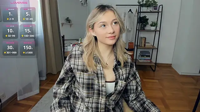 Snapshot of FaaBinaa chatting on February 2026 07:46:01 AM FaaBinaa online show from February 2026 07:46:01 AM